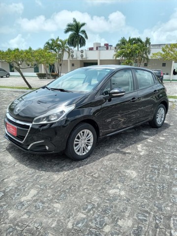 PEUGEOT ALLURE 208 AUT.