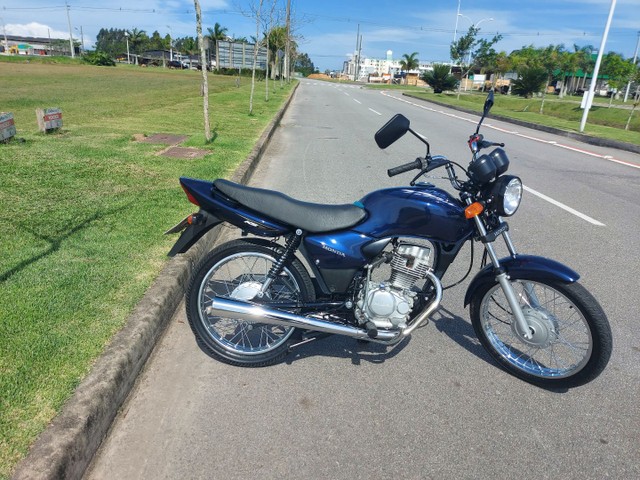 CG TITAN 2003 TOP
