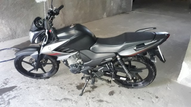 VENDO MOTO FAZER 150