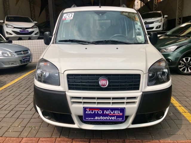 DOBLO DOBLO ESSENCE 1.8 7L  FLEX  2020