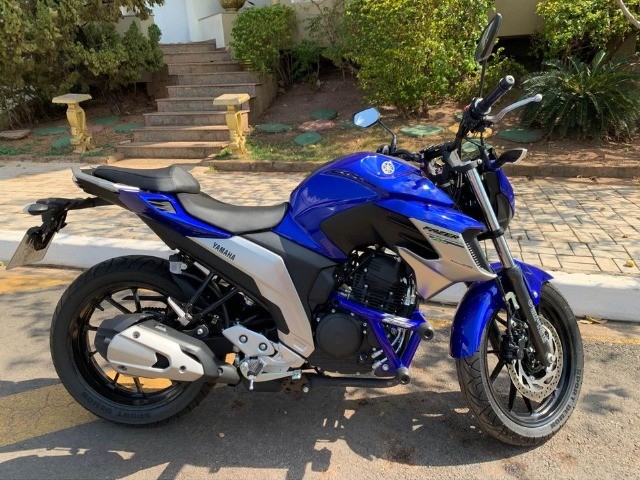 2021 YAMAHA FAZER