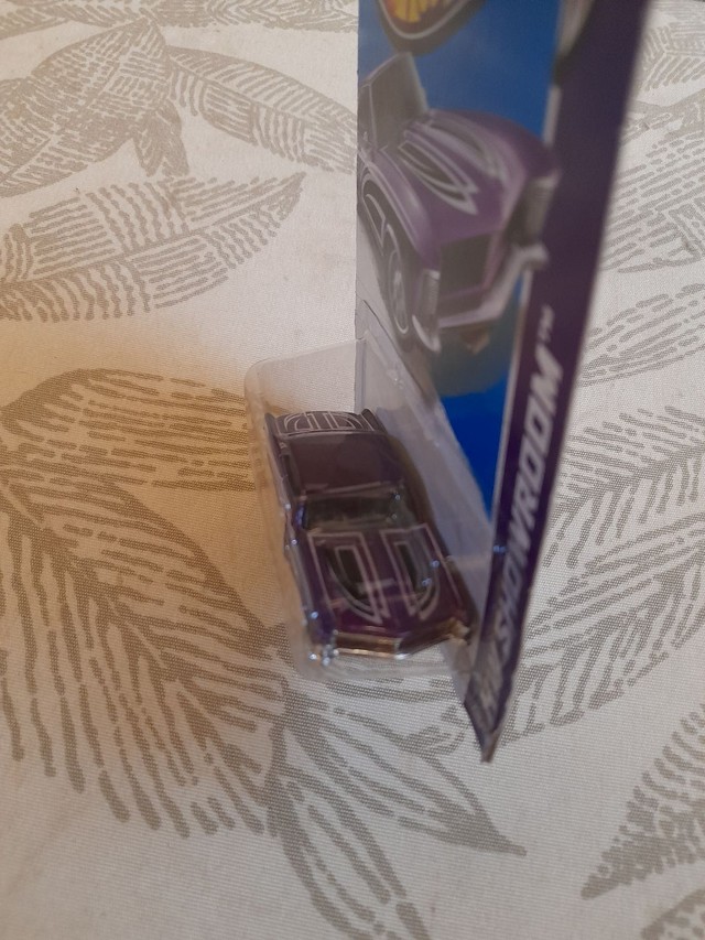 HOT WHEELS 64 BUICK RIVIERA SUPER TREASURE HUNT 2013 - Foto 5