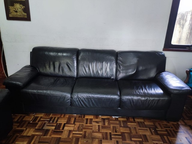 Sofas de couro preto | +255 anúncios na OLX Brasil