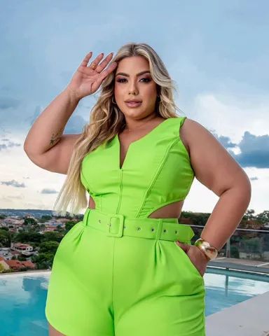 Roupas plus size para 2024 revenda