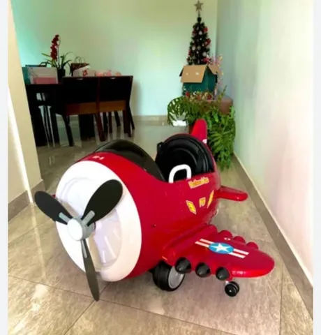 Mini Avião Elétrico Infantil 12V com Controle Remoto - Vermelho - Real  Brinquedos