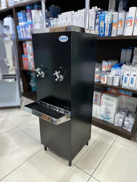 BEBEDOURO INDUSTRIAL 35 LITROS PRETO E INOX - PROGELAR