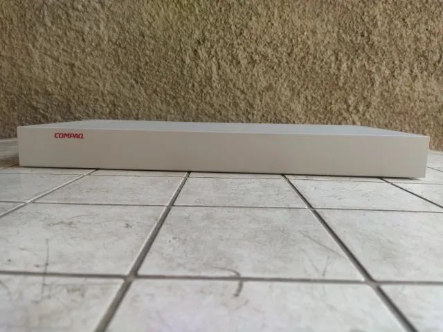 Switch Kvm Compaq Eo1004a 4 Portas 106-1500-04