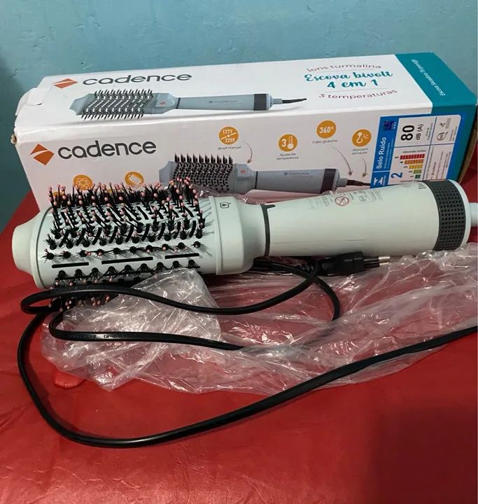 Escova secadora e modeladora de Cabelo Cadence