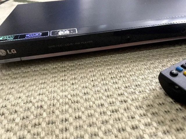 Aparelho De Dvd LG Com DUAS Entradas De Microfone E Pendrive  - Foto 3