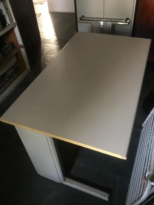 Mesa de Escritório Grande  - Foto 2