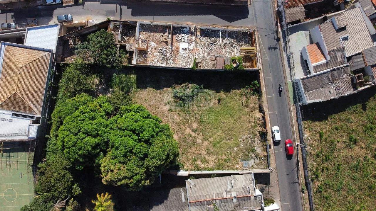 Terreno com aproximadamente 1.430m² no Centro - Foto 4