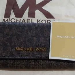 Carteira Michael Kors Comprada nos EUA com Tag Nova !! Jet Set travel