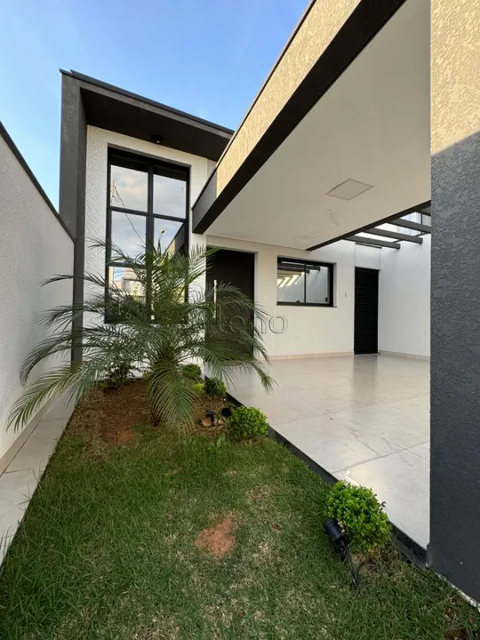 Casa mobiliada à venda no Condomínio Residencial Vila Rica, em Indaiatuba.
