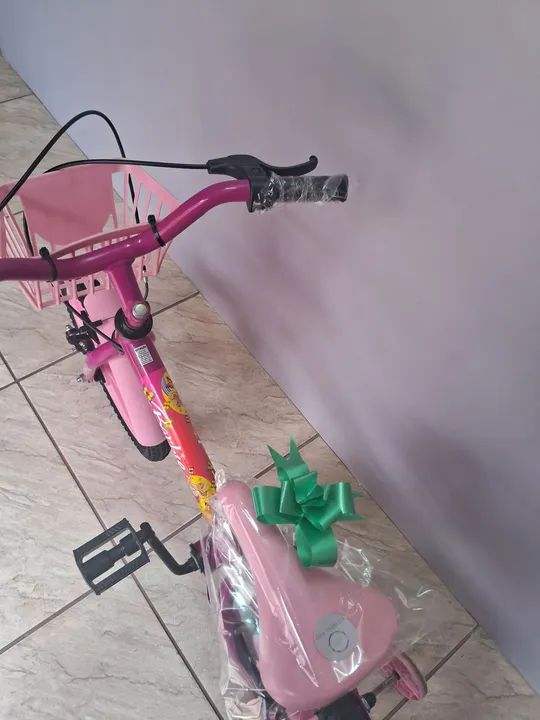 Bicicleta Infantil Barbie Aro 16 (NOVINHA) - Foto 5