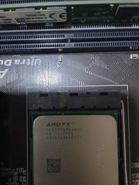 Placa mãe Gigabyte com Processador AMD FX 6300 E 8 Giga de Memoria. - Foto 4