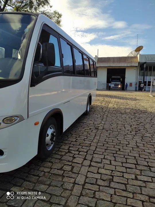 Vendo Volare v 8 2008/2009 todo revisado 29 lugares ar gelando 