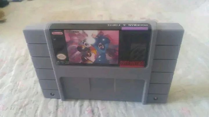 ROCKMAN & FORTE DE SNES