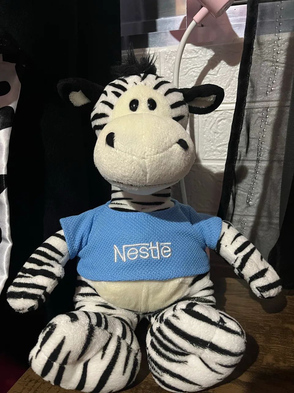 Pelúcia zebra da Nestlé 