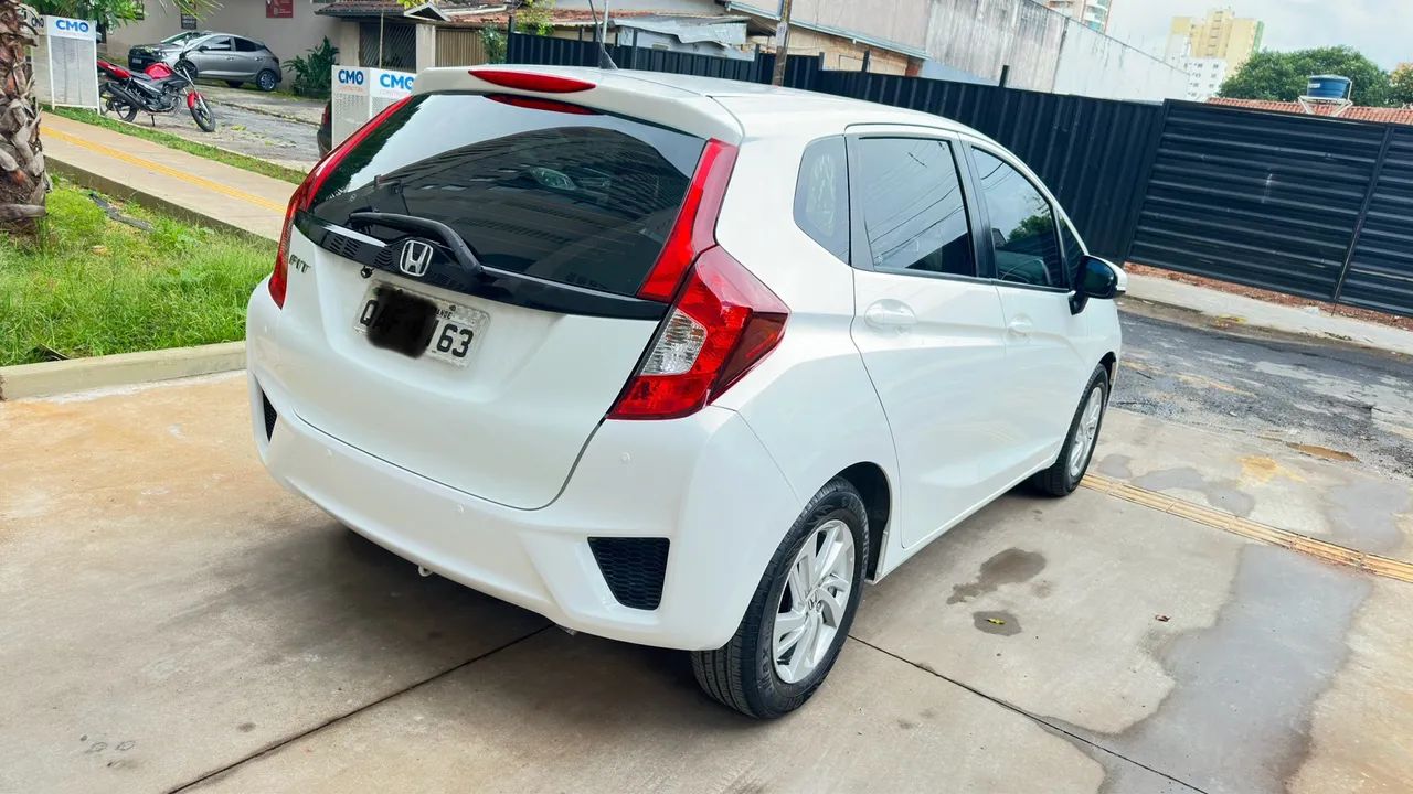 Honda Fit 1.5 ano 2017 automático 