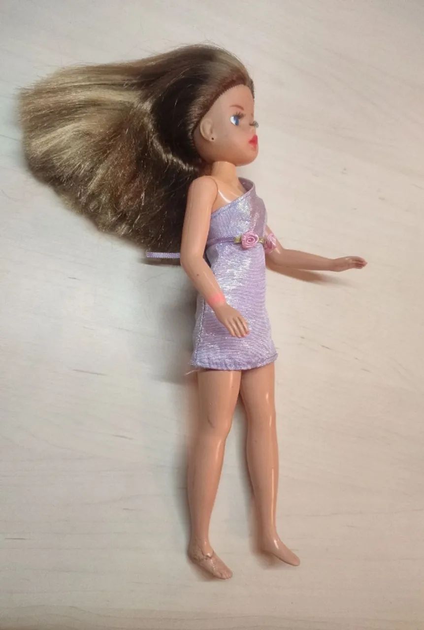 boneca susi anos 90 com lindo vestido lilás - Foto 5