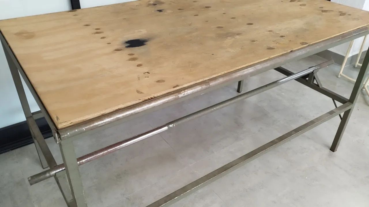 Mesa de embalagem para ecommerce com suporte para rolo de papel - Foto 5