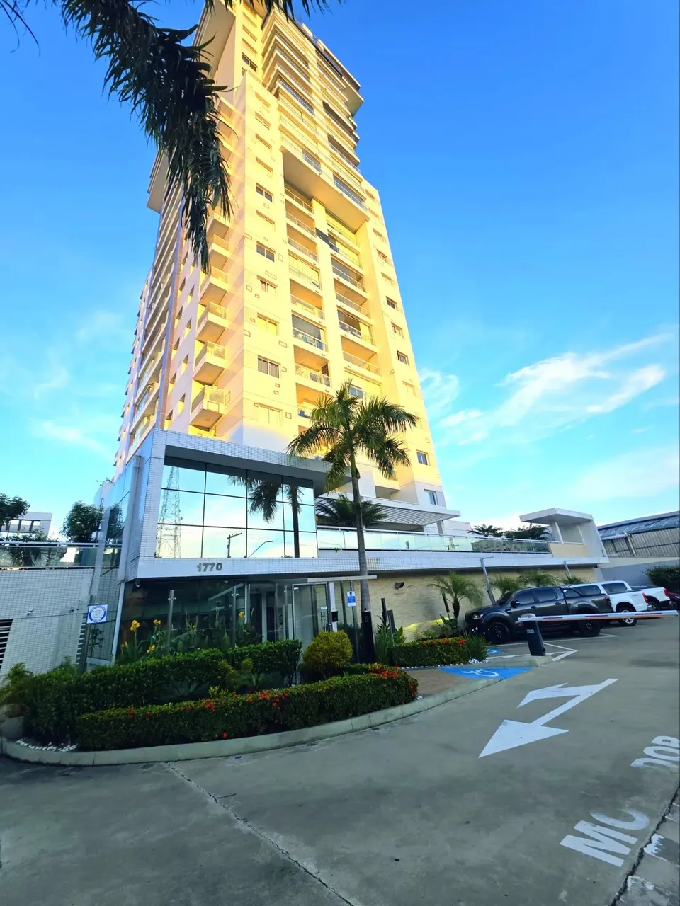 COND EVEREST 69M2, 2 QUARTOS SENDO 1 SUÍTE, CLIMATIZADOS, MODULADOS, 2 VAGAS