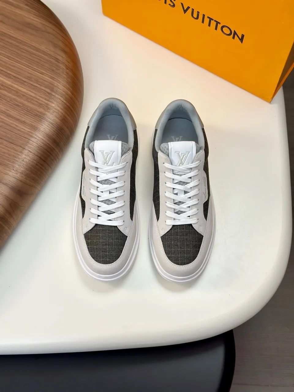 Tênis Louis Vuitton - S25  - Foto 3