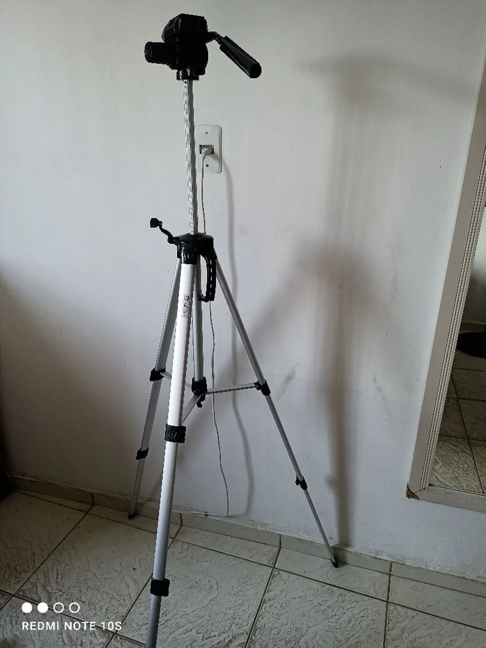 Tripé profissional robusto e leve 1.70cm para câmera, filmadora e celular / SUPER OFERTA  - Foto 2