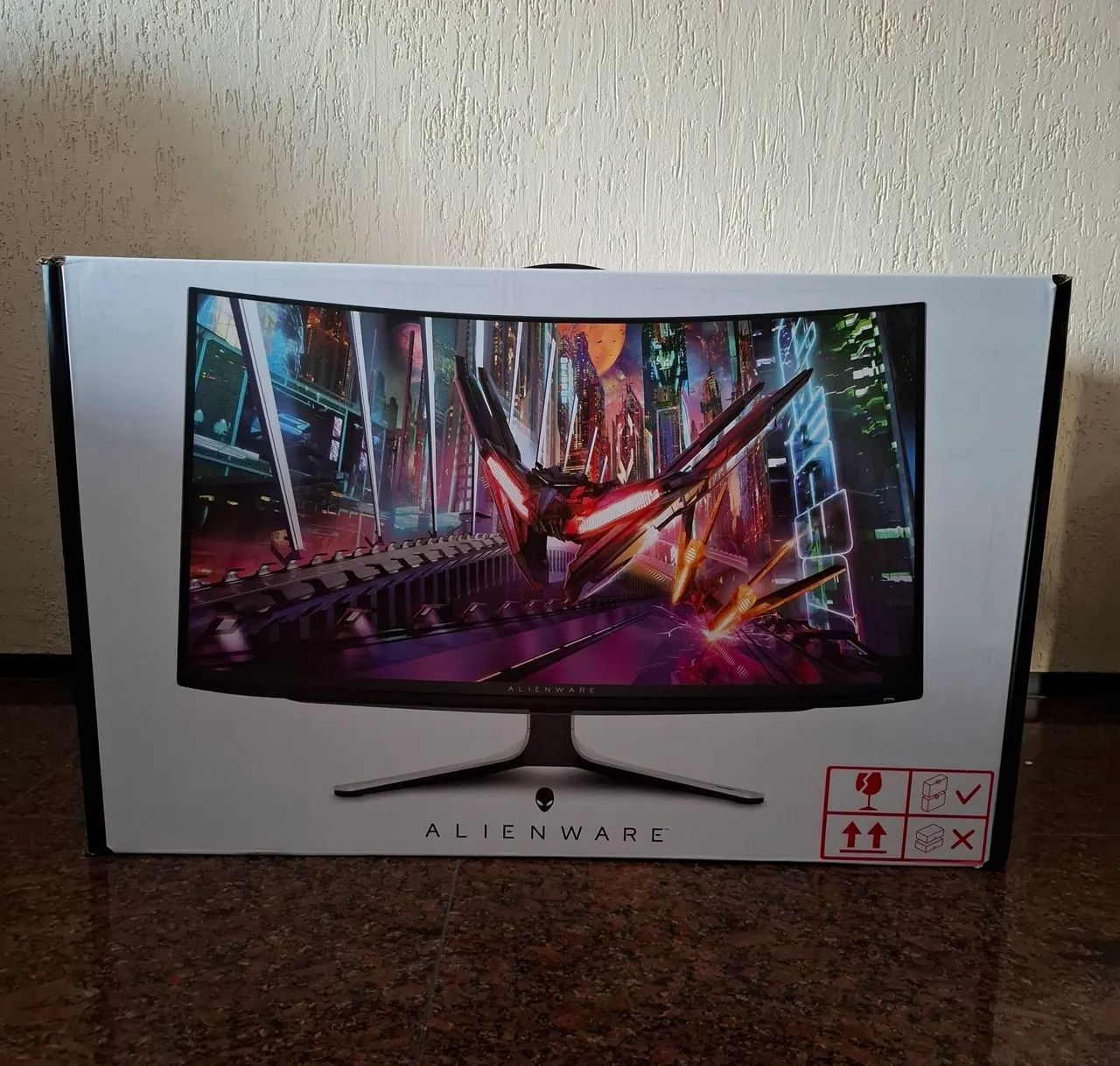 Monitor Gamer Dell Alienware 32 4k Curvo QD-OLED 240Hz - Lacrado