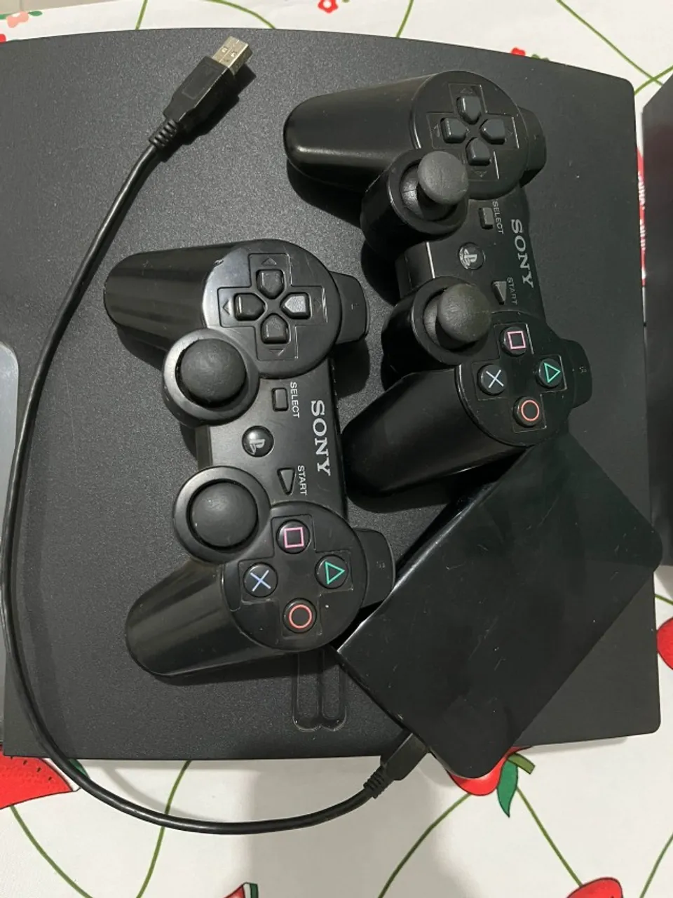 Playstation 3 desbloqueado 2 controles e 1 HD de 120 Gb