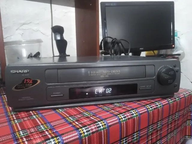 Video Cassette Sharp 4 cabeças (VC A542U)