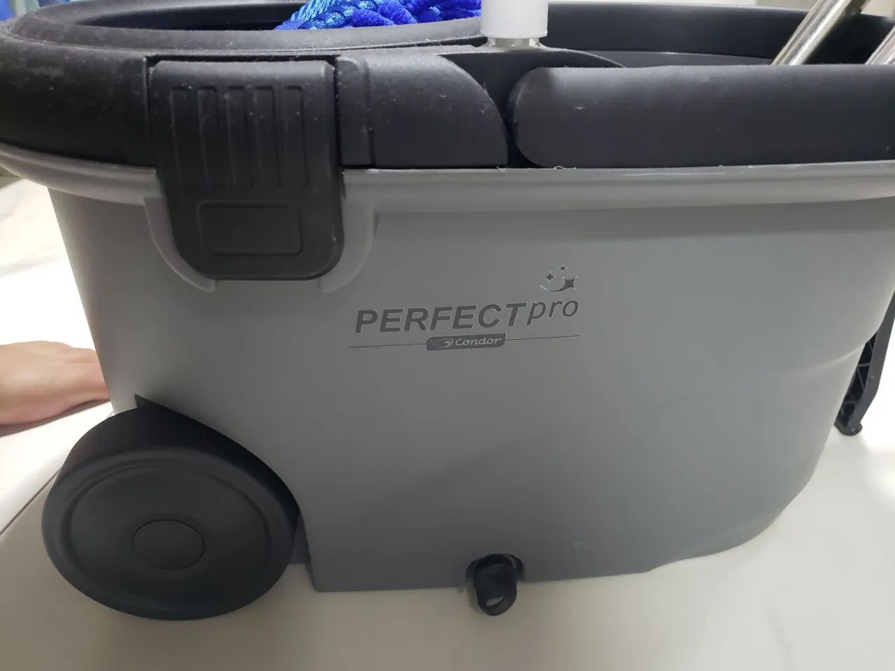Mop Giratório de aço para Limpeza Condor Perfect Pro