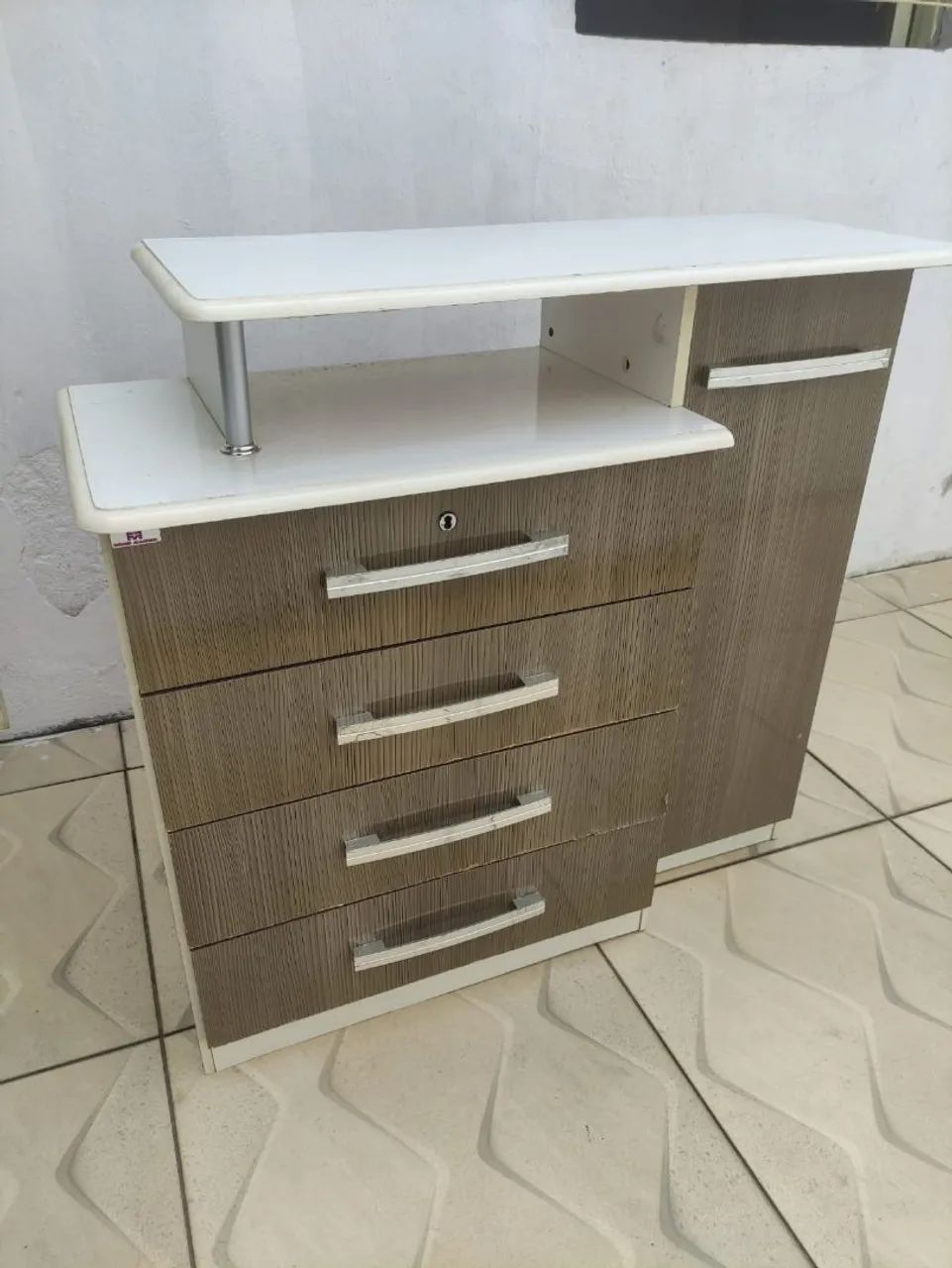 Cômoda 64308566903811120