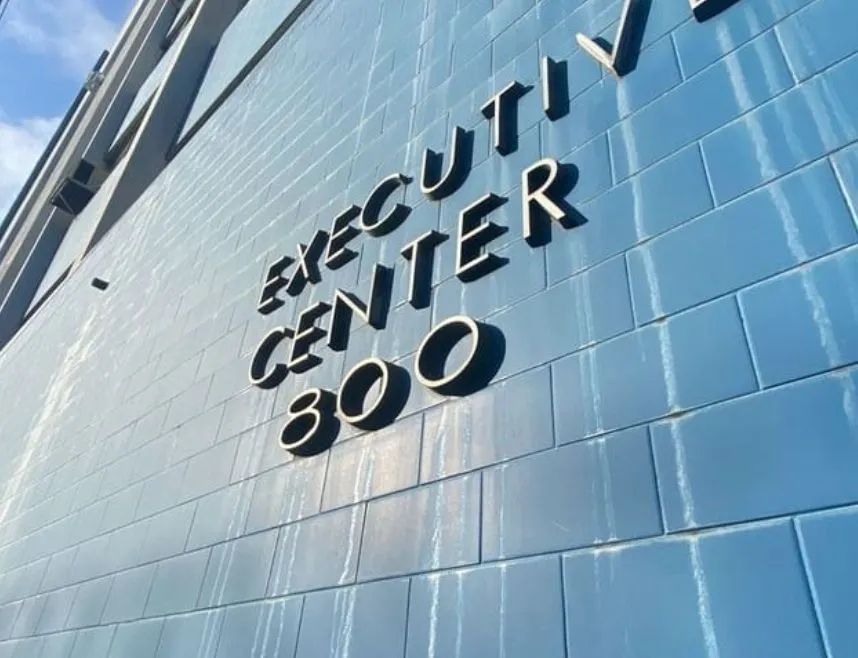 SALA EXECUTIVE CENTER 