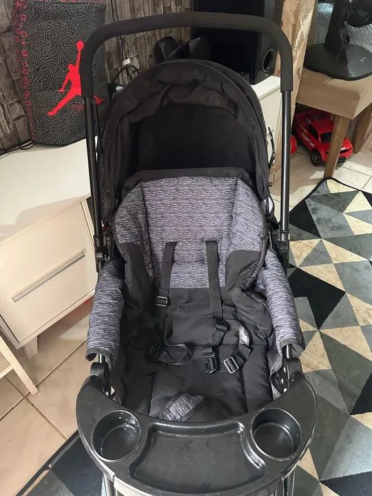 Carrinho de Bebê Cosco Preto - Foto 2