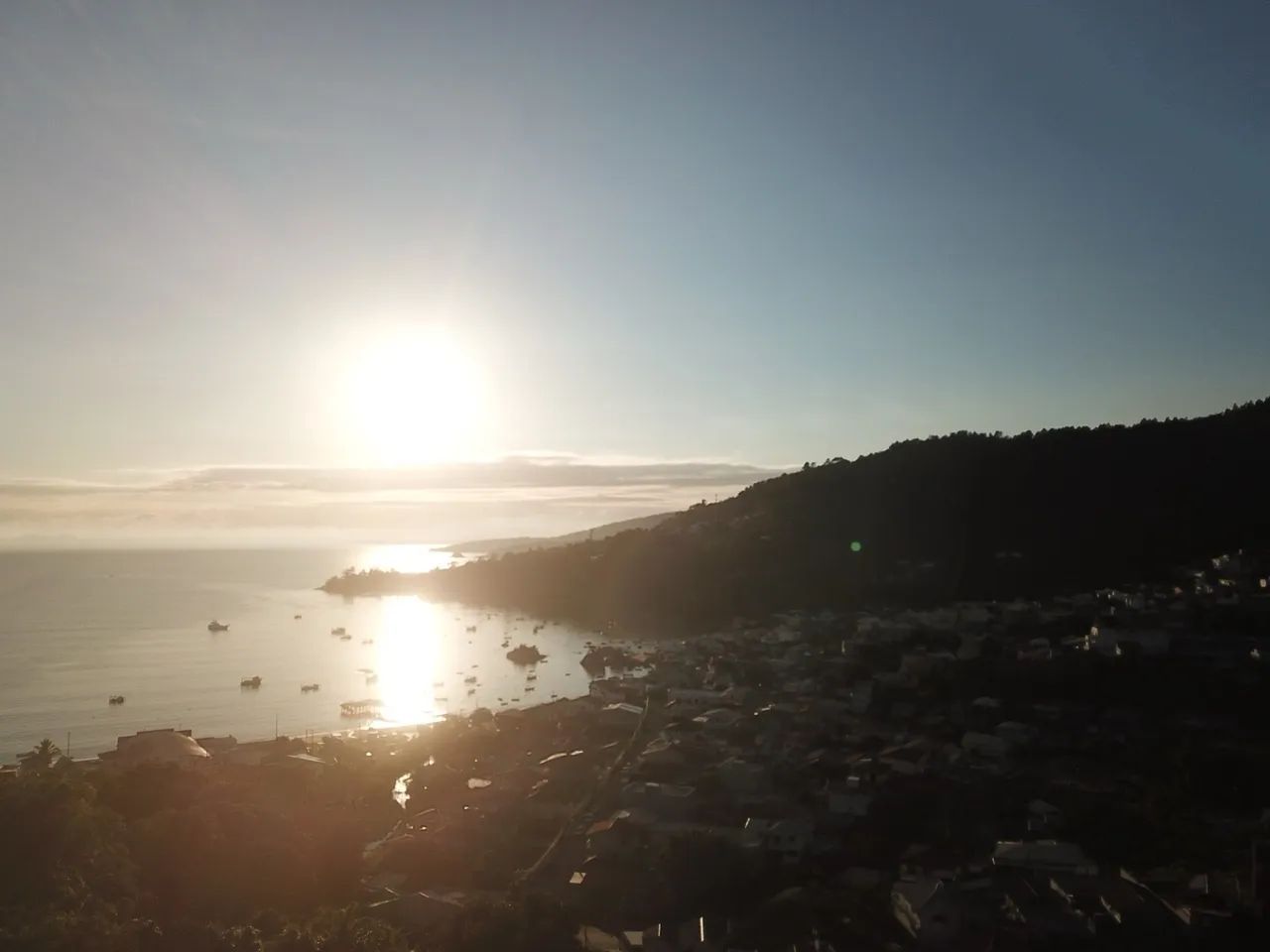 Área Nobre no Litoral Catarinense - na Avenida Principal, com Alvará e Infraestrutura
