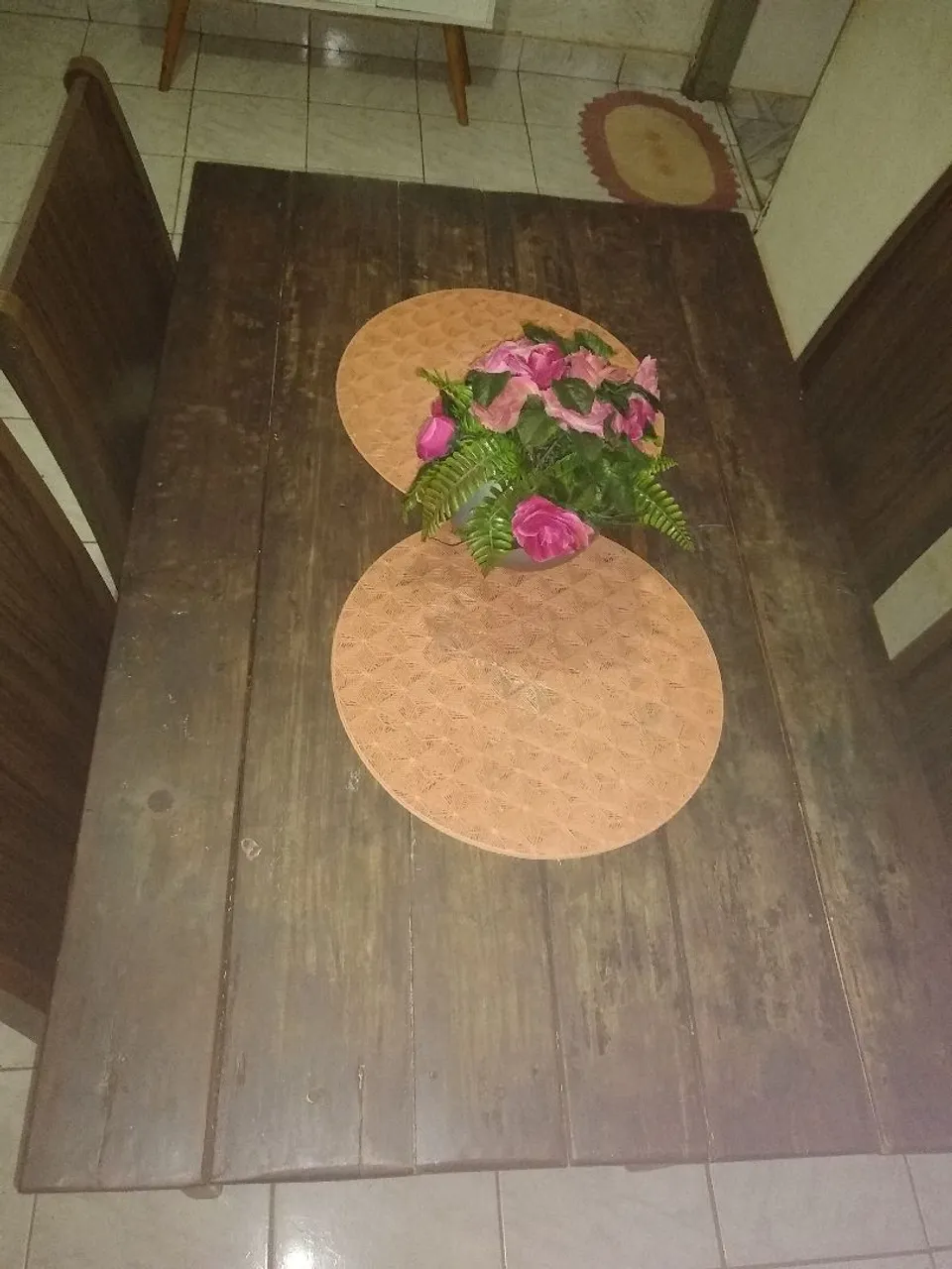 Mesa de Jantar de Madeira Rústica