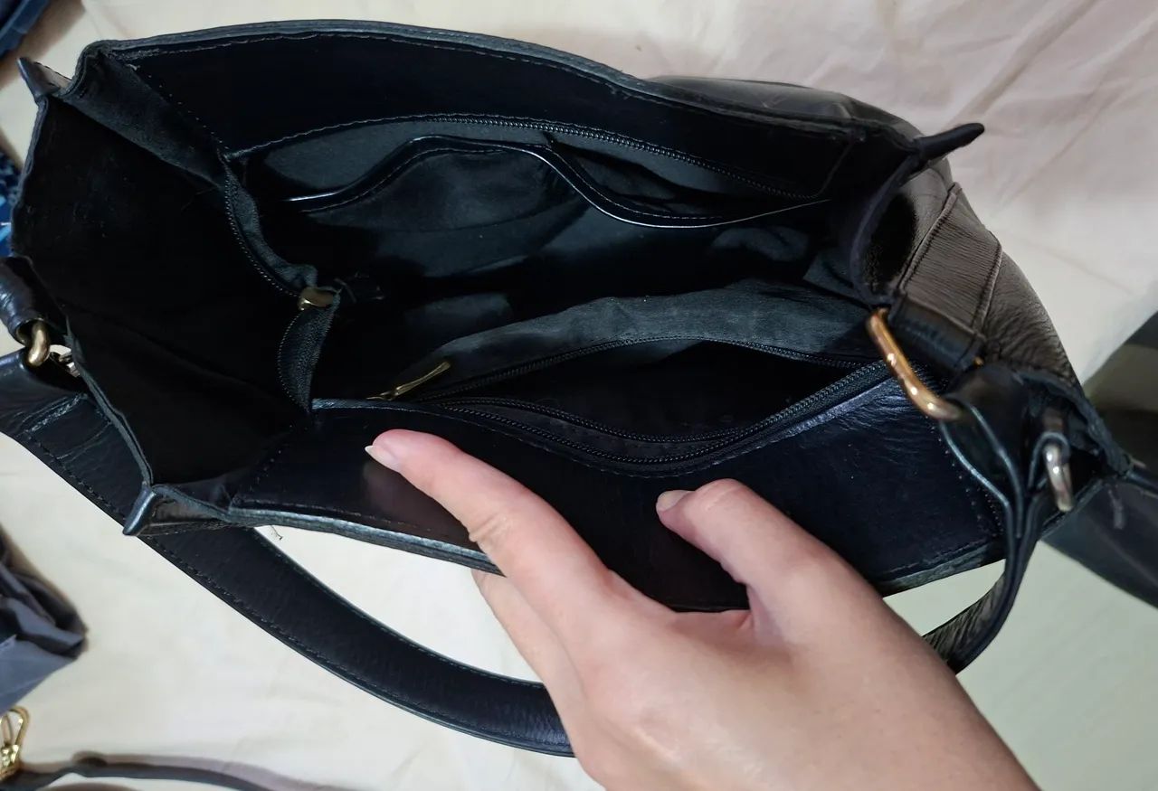 Bolsa Constance Em Couro Preta - Foto 4