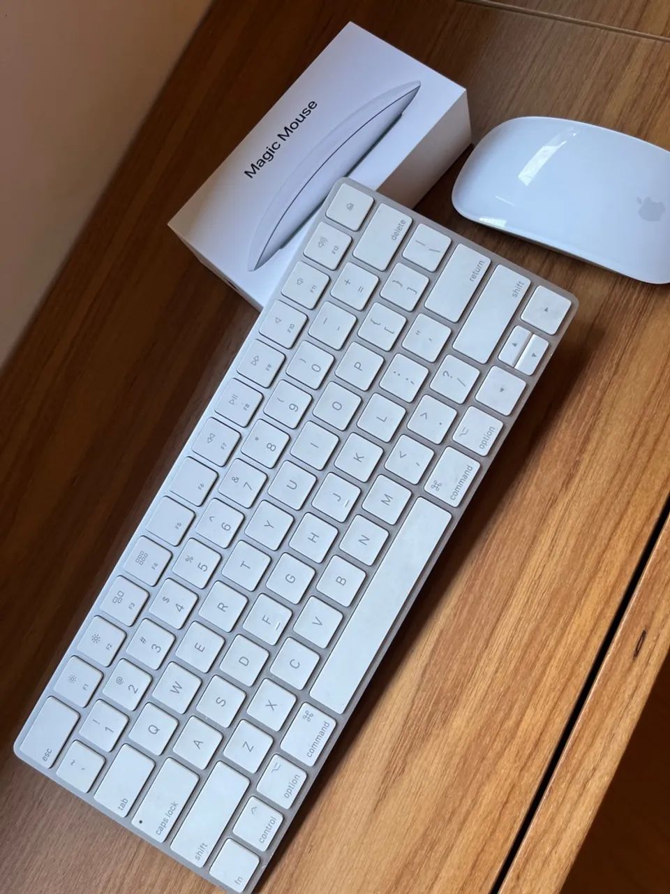 Desktop iMac 21.5 polegadas com teclado e mouse da Apple - Foto 5