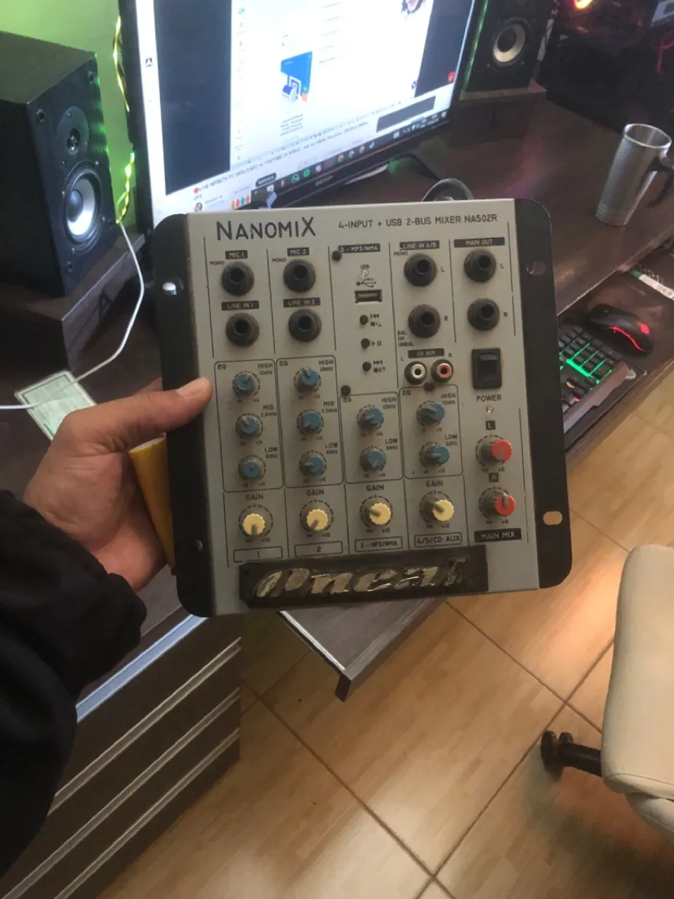 Mesa de som Nanomix NA502R - 4 canais USB