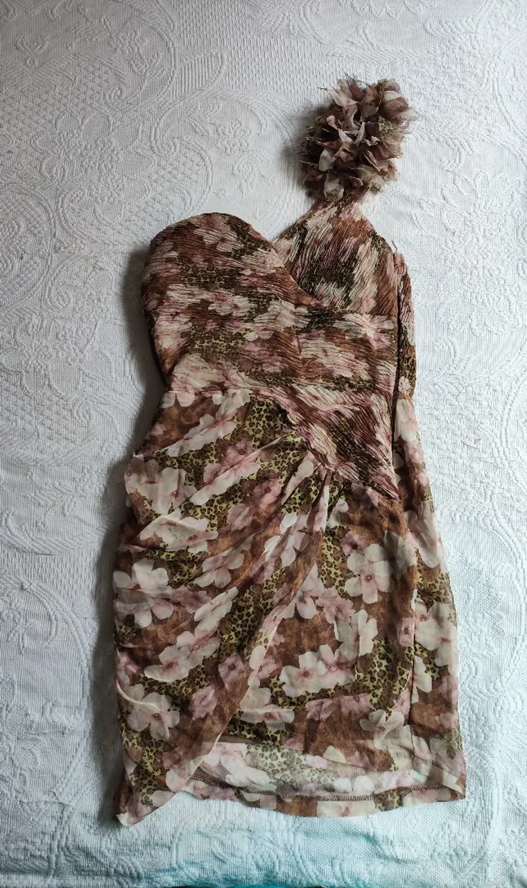 Vestido Floral Tomara que Caia