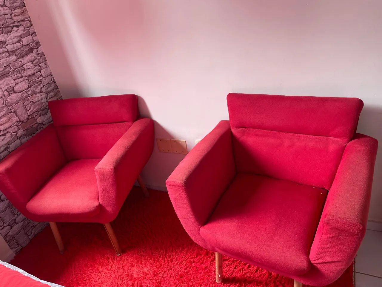 Poltronas Vermelhas Elegantes - Foto 2