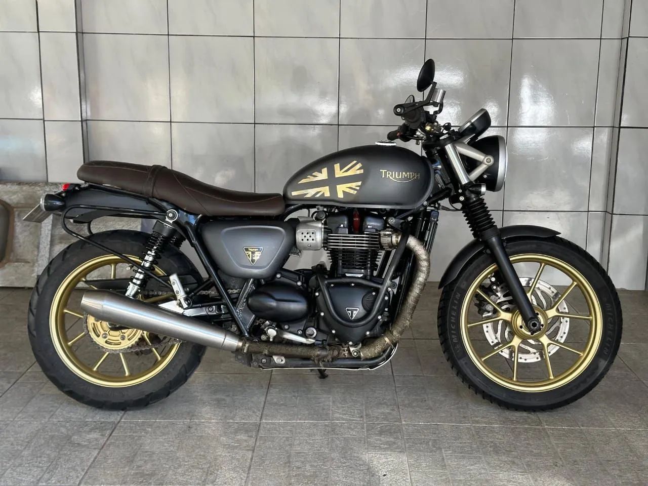 Triumph STREET twin 900cc customizada,com BX KM. - Foto 3