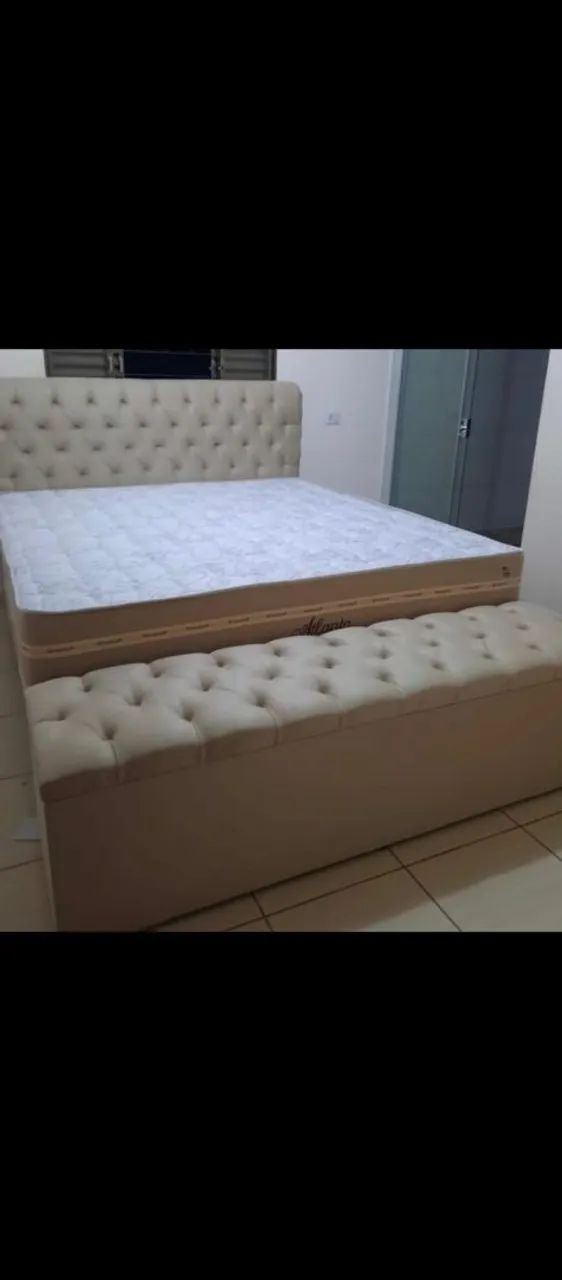 Cama super king com baú recamier e cabeceira 