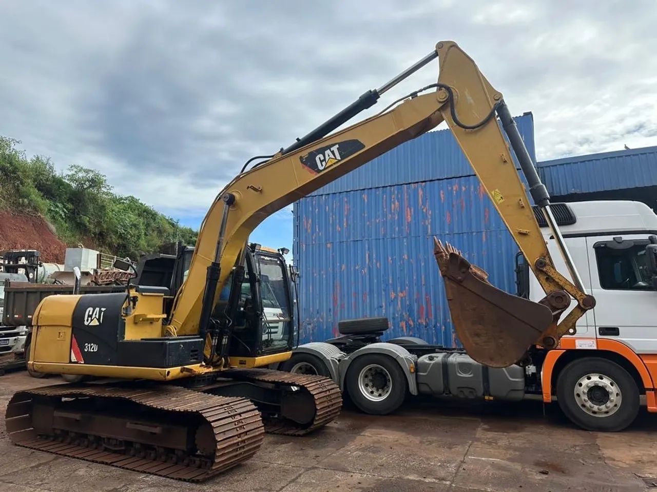 Escavadeira Caterpillar 312 D2L