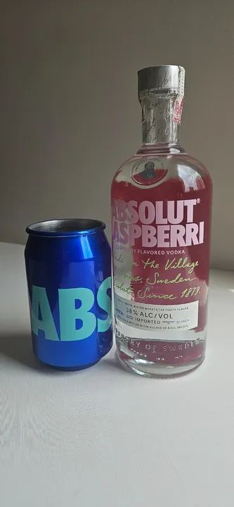 Kit vodka Absolut (garrafa +copo) 