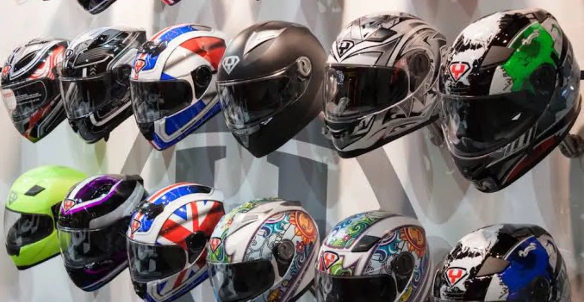 Suporte de Capacetes de moto 