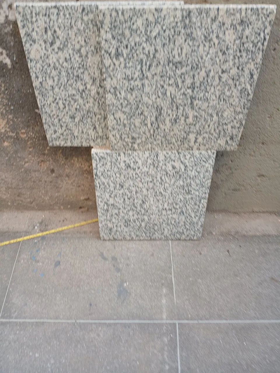 Revestimento para piso em placas de GRANITO 0,41 X 0, 41m - Foto 2