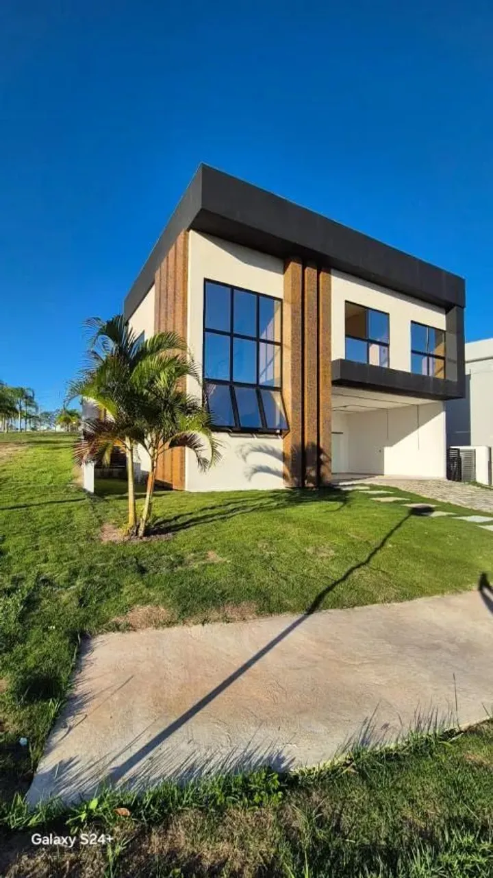 Casa para Venda em Rio das Ostras, Alphaville, 3 dormitórios, 3 suítes, 5 banheiros, 4 vag