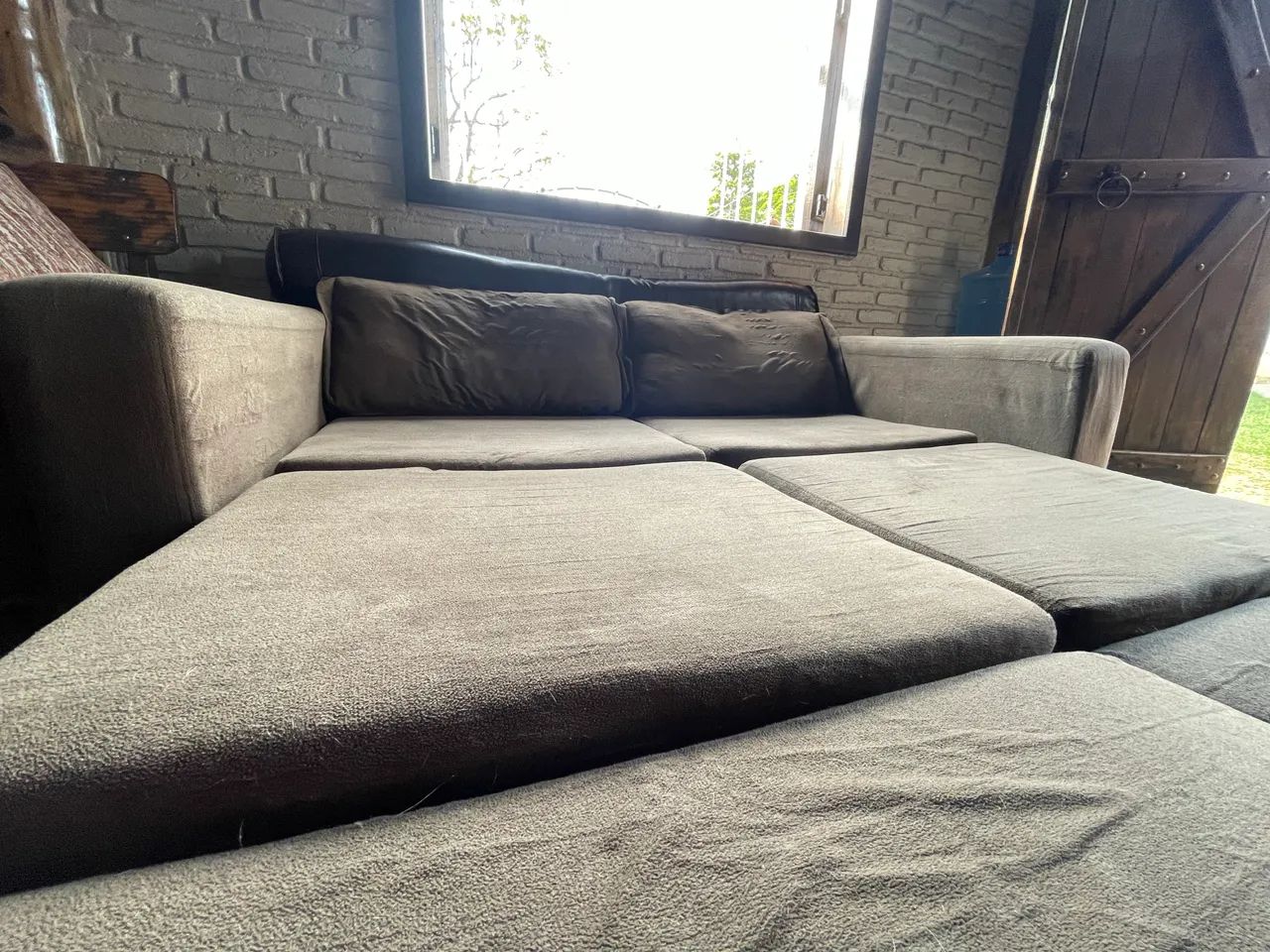 Sofá cama, em ótimo estado-conforto e praticidade 444757645795665924